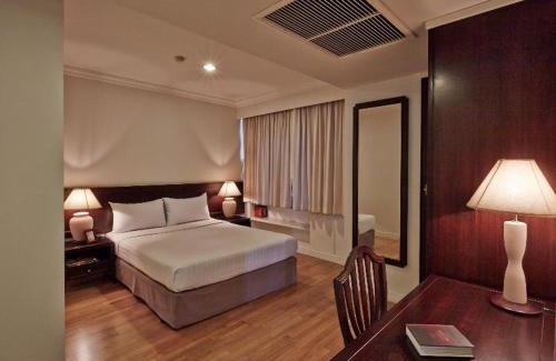 Nonthaburi Hotel | Riverine Place Hotel and Residence