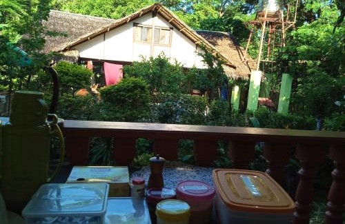 Puerto Galera Bed & Breakfast | Riverside at Aninuan Accommodation and Food