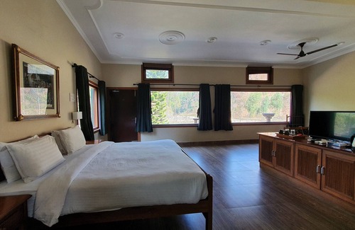 Garjia Resort | Riverside by Aahma