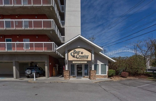 Pigeon Forge Condo | Riverside Condo W Mt. LeConte Views/Pigeon Forge