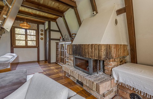 Sisak-Moslavina House | Riverside House With Hot Tub, Krapje, Croatia