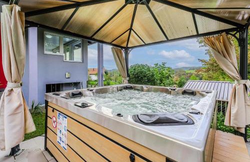 Karlovac House | Riverside House with Pool and Hot Tub - Happy Rentals