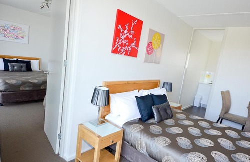 Ocean Grove Hotel | Riverside Ocean Grove