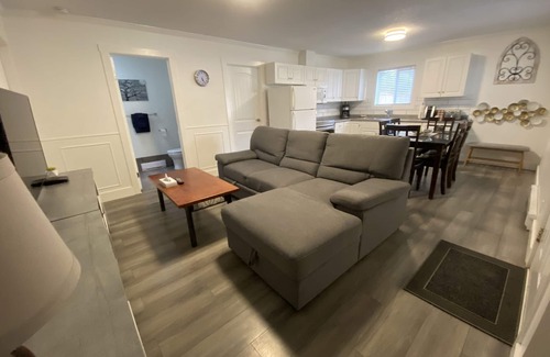 Regional District of Nanaimo Resort | Riverside Resort - Three Bedroom Semi-Detached Cabin Suite
