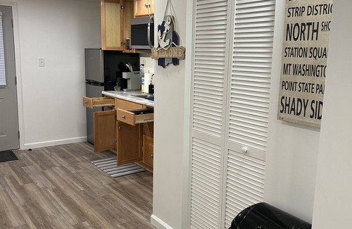 Bairdford Apartment | Riverside Retreat, a charming studio near Oakmont and Pittsburgh with WiFi, AC