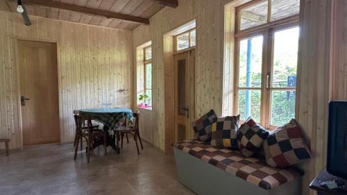 Guria House | Riverside Retreat on Bakhmaro Road