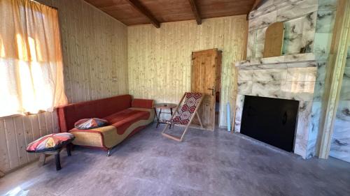 Guria House | Riverside Retreat on Bakhmaro Road