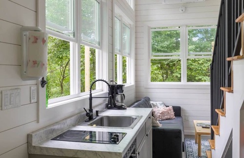 Johnson Cabin | Riverside Tiny House with hot tub near Stowe