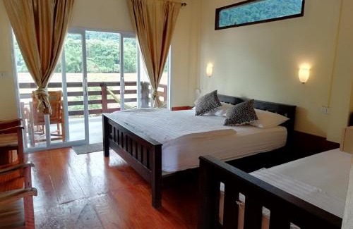 Muang Ngoi Neua House | Riverview Bungalows & GH