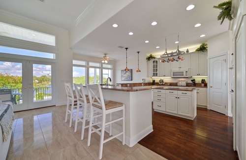 Olga House | Riverview Paradise, "A Shore Thing"