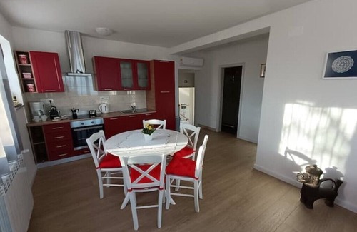 Opric Apartment | Riviera Blue - Apartment RED with sea view, balcony, hot tub and private parking