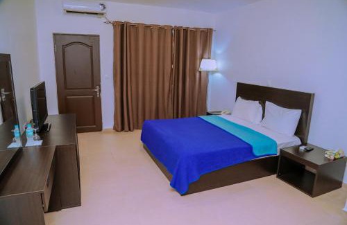 Conakry Hotel | Riviera Taouyah Hotel
