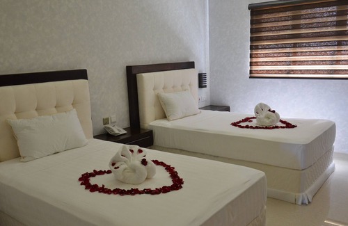 San Jose Hotel | RJ Resorts