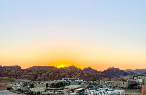 Wadi Musa Hotel | RoadHouse - Petra