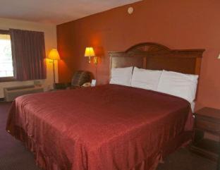 Cartersville Hotel | Roadside Inn Cartersville