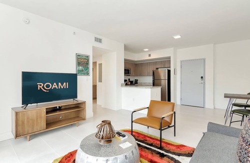 Coral Way Apartment | Roami at Grove 27 | Coconut Grove | 1BR #11