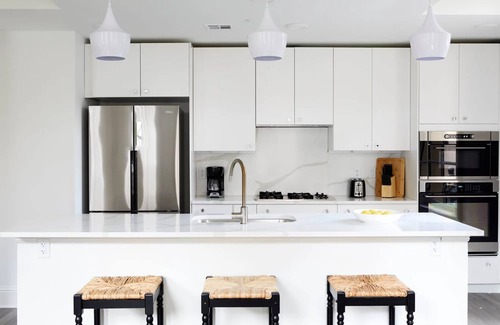 Central Business District Hotel | Roami at St. Charles | 2 Bedroom #13