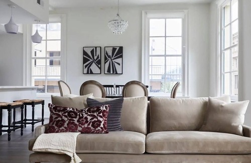 Central Business District House | Roami at St. Charles | 2 Bedroom