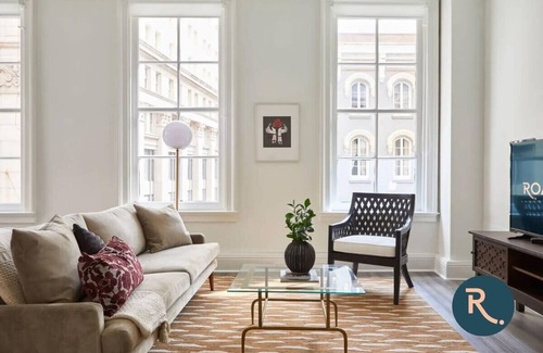 Central Business District House | Roami at St. Charles | 2 Bedroom