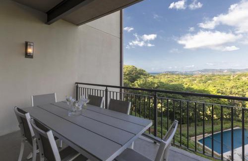 Playa Conchal House | Roble Sabana 202 Luxury Apartment - Reserva Conchal