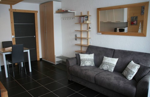 Val-Thorens Apartment | Roc de Peclet studio 22 m², South facing, Foot of the slopes, Heart Station