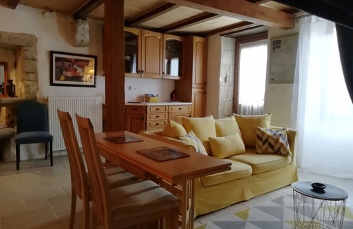 Cremps Cottage | "Rocamadour - Charming gîte for 2 people with swimming pool