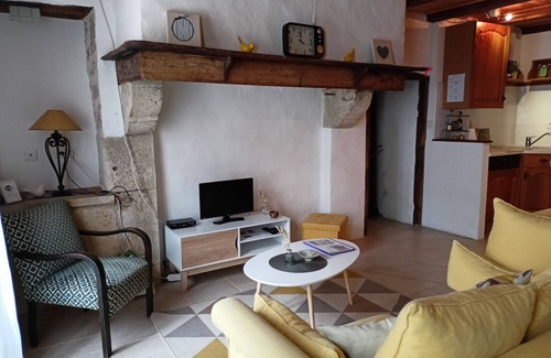 Cremps Cottage | "Rocamadour - Charming gîte for 2 people with swimming pool