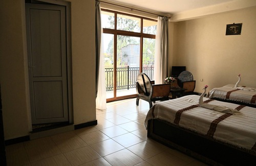 Nifas Silk-Lafto Hotel | Rock Land Guest House