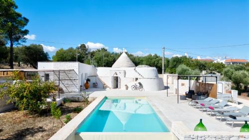 Ostuni Villa | Rock'n'Trullo 4 bedroom privatepool by TripOstuni