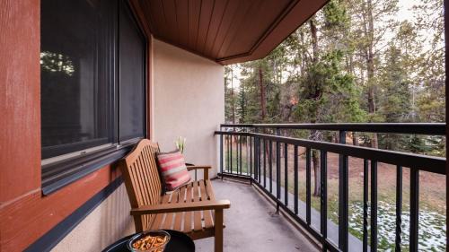 Peak 9 House | Rocker by AvantStay Gorgeous Ski-In Ski-Out Cabin in Heart of Breck