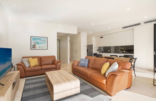 Terrigal Apartment | ROCKPOOL #2 | Short walk to beach, shops, cafes | Accom Holidays