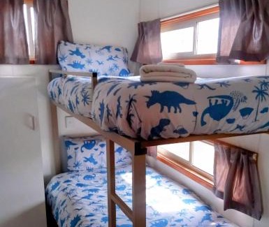 Carpenter Rocks Apartment | Rock’s Retreat - cabin 1 (seal)