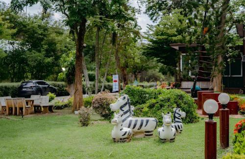 Pak Chong Resort | Rockwood house Resort and Thai massage ร็อควู้ด เฮาส์ รีสอร์ท แอนด์ ทรงวาดนวดแผนไทยเพื่อสุขภาพ และสปา