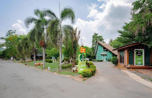 Pak Chong Resort | Rockwood house Resort and Thai massage ร็อควู้ด เฮาส์ รีสอร์ท แอนด์ ทรงวาดนวดแผนไทยเพื่อสุขภาพ และสปา