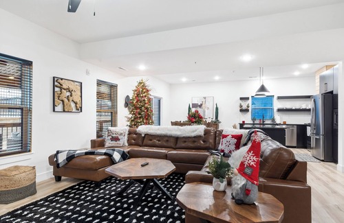 Hollister Cabin | Rocky Shores Retreat - Indoor Pool Open