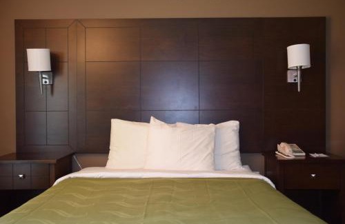 Stratford Hotel | Rodeway Inn Festival