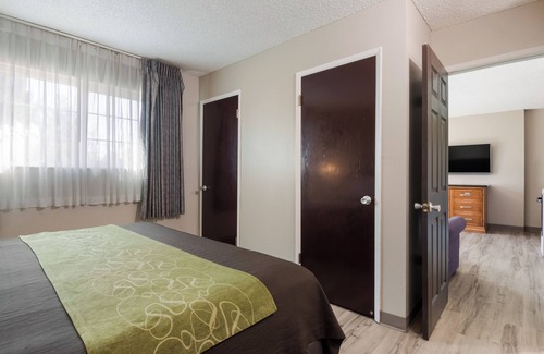 Cedar Hills Hotel | Rodeway Inn & Suites Portland West - Beaverton