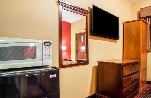 The Heights Hotel | Rodeway Inn