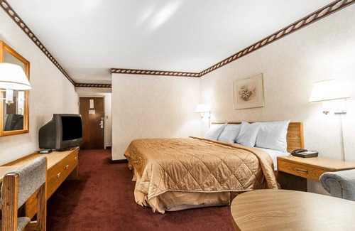 Sweetwater Hotel | Rodeway Inn
