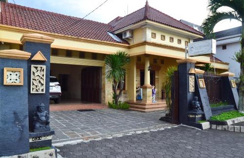Yogyakarta House | Roemah Canting Homestay