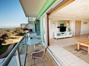 Kings Beach Resort | Rolling Surf Resort