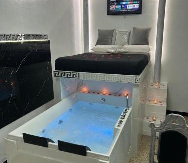 Cinecitta House | Roma Suite idromassaggio