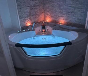 Cinecitta House | Roma Suite idromassaggio