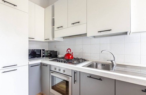 Trastevere Apartment | ROMAC Gianicolo 3bedroom Trastevere with balcony
