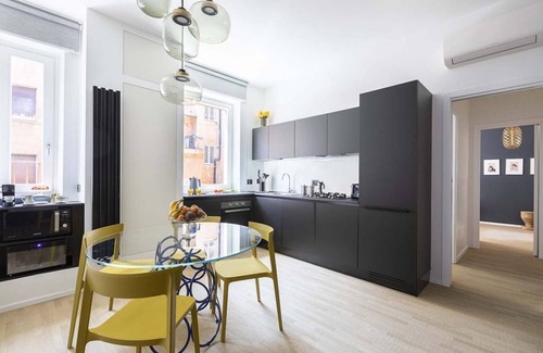 Rione VII Regola Apartment | ROMAC Trinity by Campo de' Fiori with Sauna and Jacuzzi
