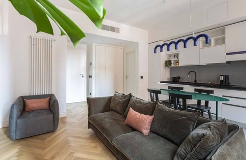 Rione VII Regola Apartment | ROMAC Trinity with steam bath