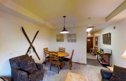 Four O'Clock Hotel | Romance at Riverbends' Snowflake Lift