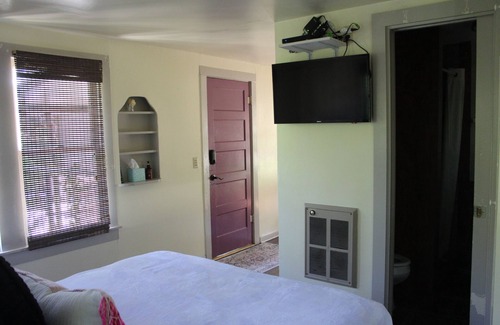 Leakey Cabin | Romantic Cabin Water View over hangs slightly on the cliff of The Springs.