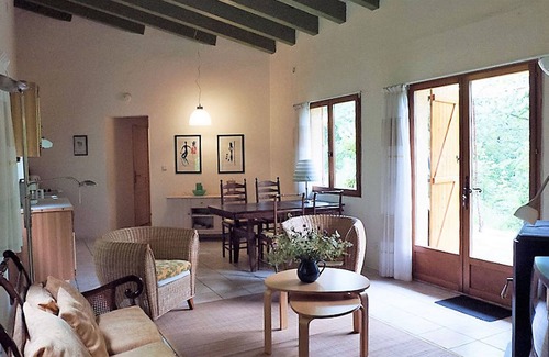 Silhac House | Romantic cottage in the Ardeche with free WiFi and TV