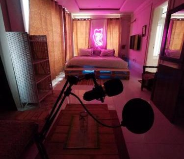 Bahria Town Apartment | Romantic Gateway